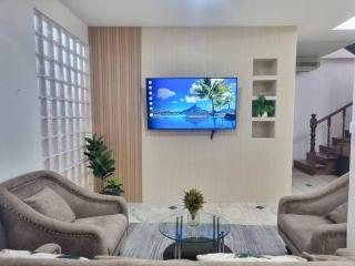 Cozy Villa 4 Bedrooms Patong,7mins. walk beach/10mns.Bangla Rd - Patong - 7