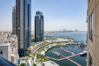 Majestic Stay at Dubai Creek Residences - 8
