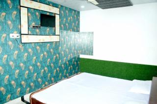 Radhey Krishna home stay - 4