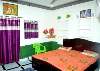 Radhey Krishna home stay - 1