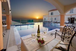 Belle View Hotel - Sea View & Sunset - Mánganos - 3