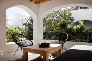 Mykonian Style w Shared Pool Houses & Nighttime Security Guard - 1