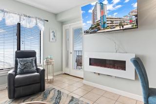 Newly Renovated 2 Bedroom Condo- With Stunning Views! Palace Resort 2108 - 8