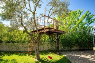 Latoura View - 1