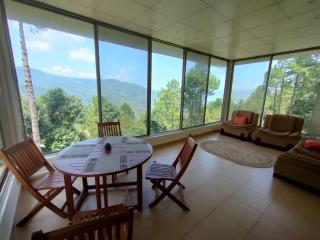 Summers Hut - Murree - 0
