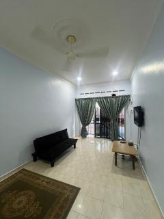 KHALiFAH HOMESTAY - Kampong Bugis - 7