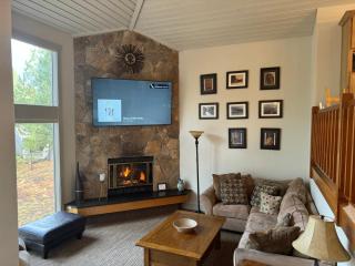 Great Kitchen, AC, SHARC Access, Hot Tub, Bring Pet! - Sunriver - 8