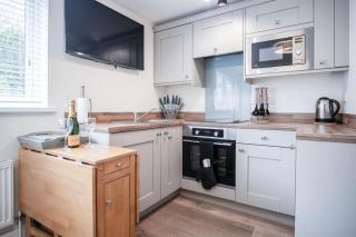 Dolphin - 2 Bedroom Apartment - Saundersfoot - 8