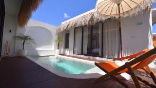 Queen Villa Seminyak - 2
