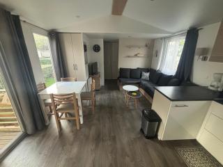 La Carabasse 4 étoiles Mobilhome 6 personnes, 3 chambres tout confort - Vias - 2
