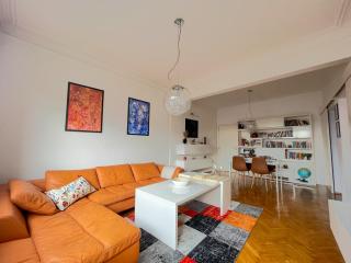 Spacious Flat on Sofia's Main Street - Sofia - 2