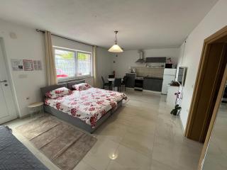 Apartma Azurre - 1