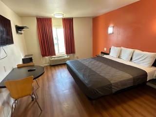Beachside Inn - Anaheim - 1