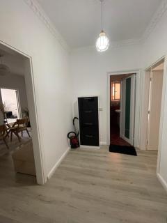 2 Bedroom Apartment on the Lungomare - Vlorë - 2
