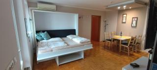 5 min walk to beach, 2x Queen bed, 2x AC, Garage - Izola - 3