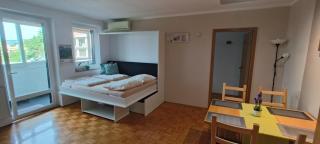 5 min walk to beach, 2x Queen bed, 2x AC, Garage - Izola - 2