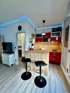 Appartement centre ville - Accès piscine - 300M de la plage - 8