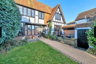 Home by the Sea - Clacton-on-Sea - 0
