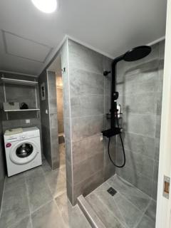 Damian's Cozy Pool Apartment - 6