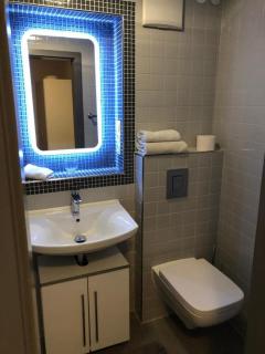 NEON Apartements - 3