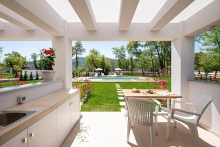 Theros Serenity Suites - Olympiada - 4