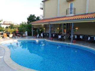 Family Hotel Dayana Beach - Sinemorets - 9
