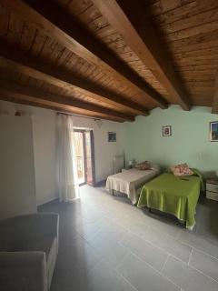 Caruso Holiday House - 6