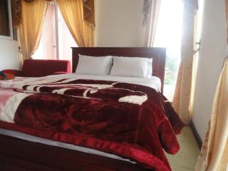 City And Hills View Apartment - 6