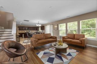 Spacious Home, Large Groups, 5mi from DT Raleigh! - Raleigh - 9