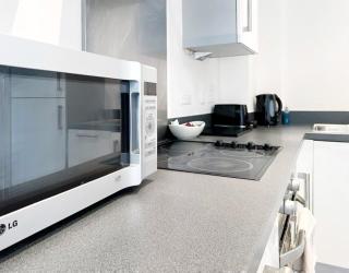 Seaview Boutique One-Bedroom APT - 5