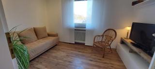 Helle Ferienwohnung mit Garten und Terrasse, direkt am Waldrand gelegen - Herzogenrath - 3