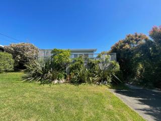 Oneroa 5 Star Views and Location I - Waiheke Escapes - 1