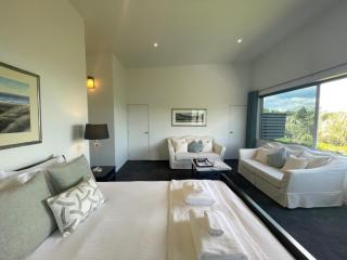 Delamore Cove - Karaka - Stay Waiheke - Matiatia Bay - 7