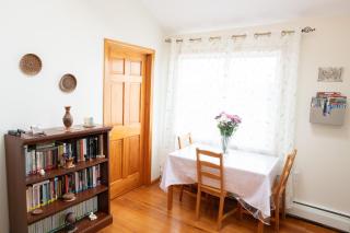 Beautiful Apartment-5 Beds-Full Kitchen-Parking-Super Clean! - Boston - 1