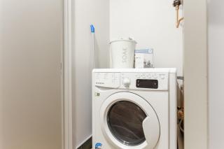 Lighthouse Apartments by Urban Rest - 1