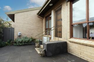 McLennan's Corner - Albury - 9