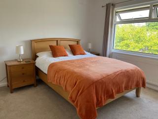 Gower Getaway - Parking & Ensuite - Swansea - 8