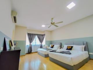 Gathering Corner House with 6 Rooms upto 16Pax by Manhattan Group - Kuala Lumpur - 9