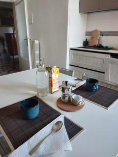 Nice room close to city center - 6