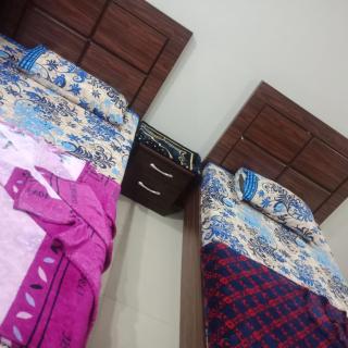 HostHub Guest House Gulshan iqbal - Karatschi - 5