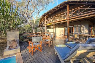 Luxury GuesthouseCo HoneymoonHouse - Marloth Park - 8