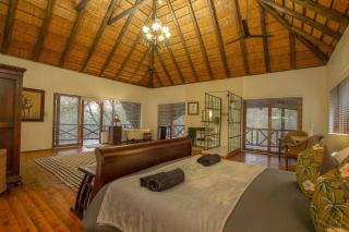 Luxury GuesthouseCo HoneymoonHouse - Marloth Park - 4
