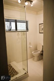 Luxury GuesthouseCo HoneymoonHouse - 1