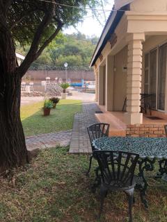 Kamogelo Guest House - Pilanesberg - 9