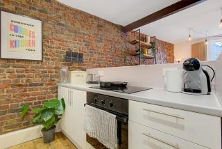 4 Bedroom Serviced Apartment, Shoreditch Triangle, Sleeps 10 - 4
