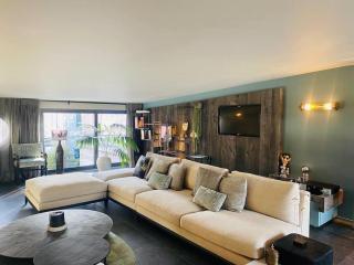 Maison -Jacuzzi -Patio -330M2 - Montrouge - 1