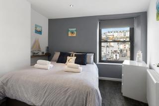 King's Quay Holiday Apartment 1 - 8