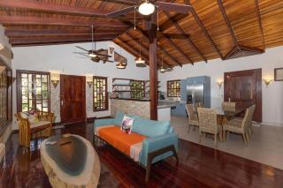 Restful Casa Quetzal Luxurious Rainforest Retreat - Quepos - 6
