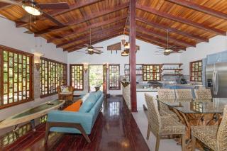 Restful Casa Quetzal Luxurious Rainforest Retreat - 1