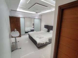 Hyderabad Holiday Home "3 Bed room service aprt in Vijayanagar Colony" - 4